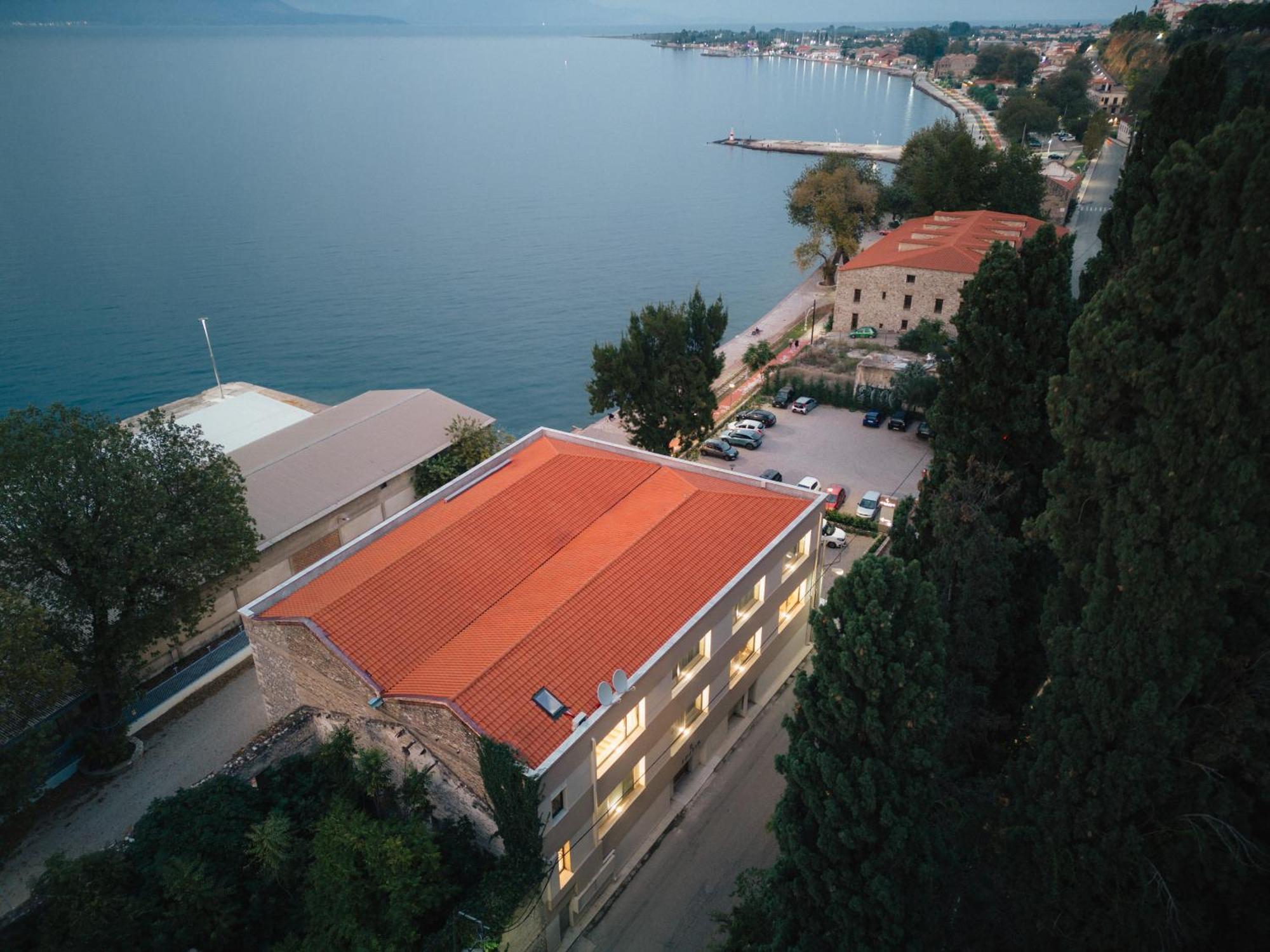 Amario Suites Hotel Egio Exterior foto